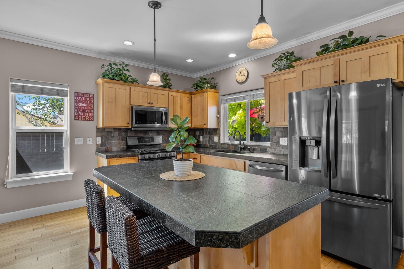 Photo of 61219 Fairfield Drive 4 of 31