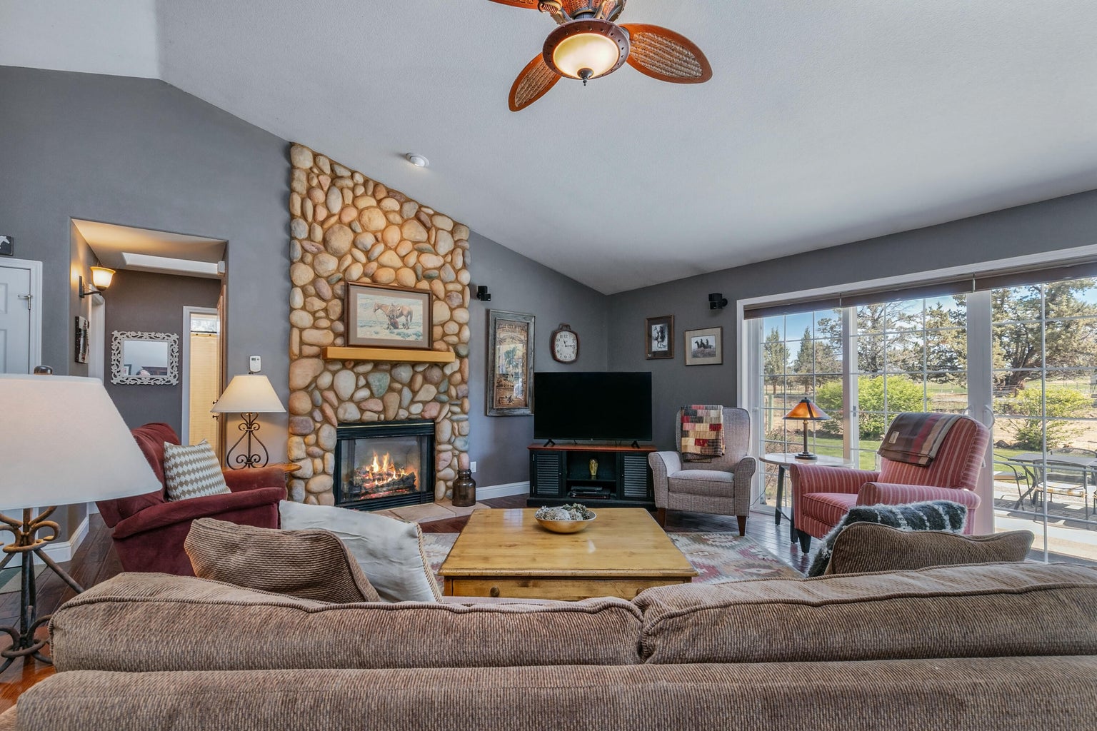 Photo of 12913 S W Lark Meadow Lane 8 of 35