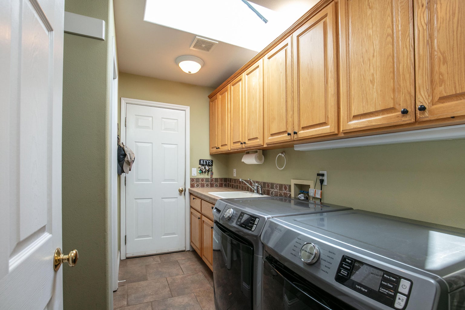 Photo of 12913 S W Lark Meadow Lane 17 of 35