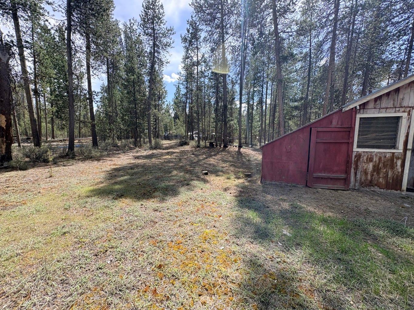 Photo of 1548 Cheryl Drive 8 of 13