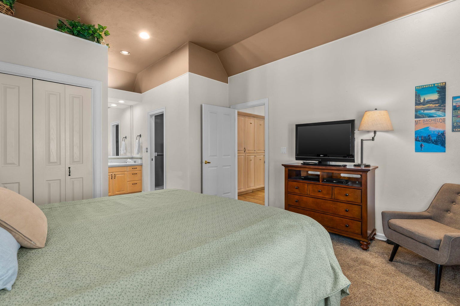 Photo of 57050 Peppermill Circle 29 of 43