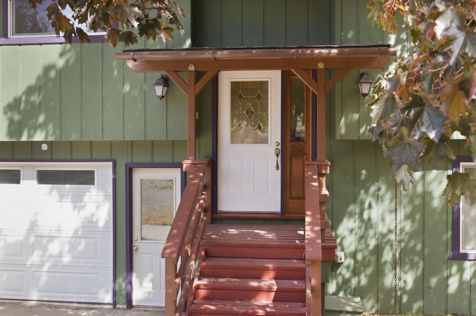 Photo of 2158 NW Century Drive 5 of 27