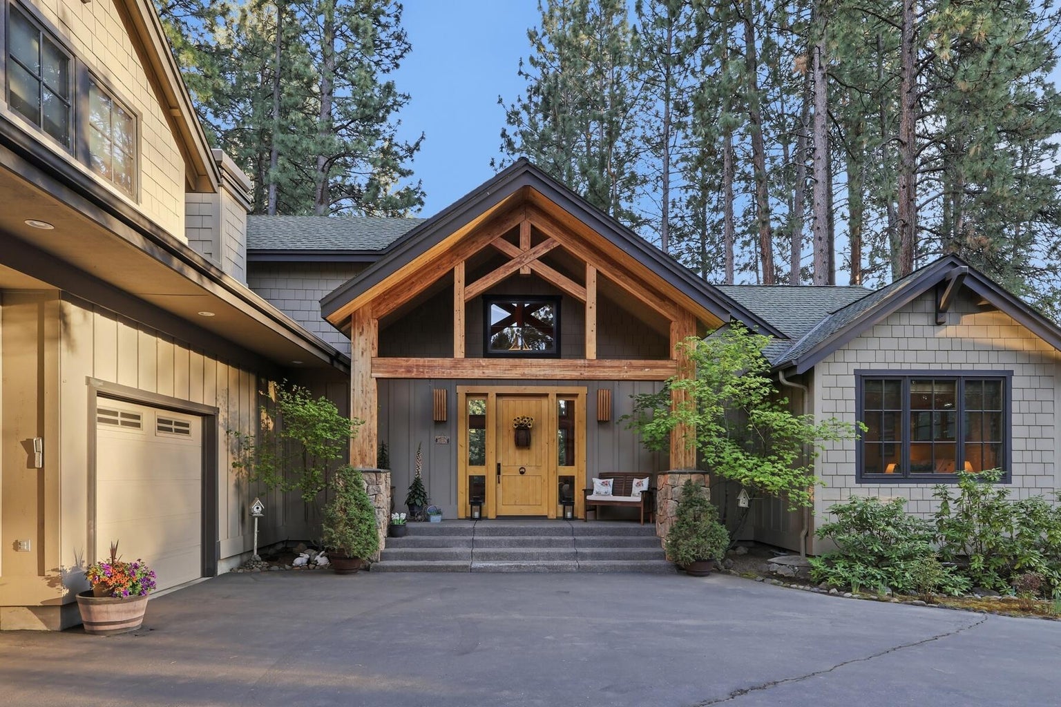 Photo of 18829 Peony Place 2 of 90
