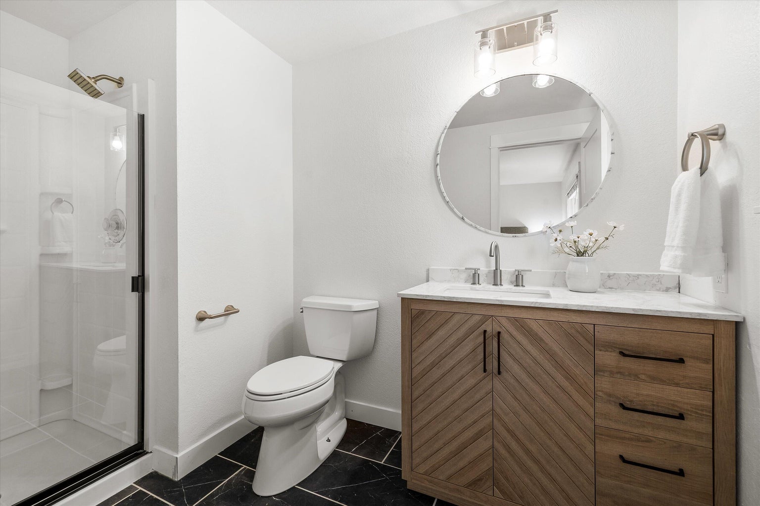 Photo of 63634 Hunters Circle 11 of 27