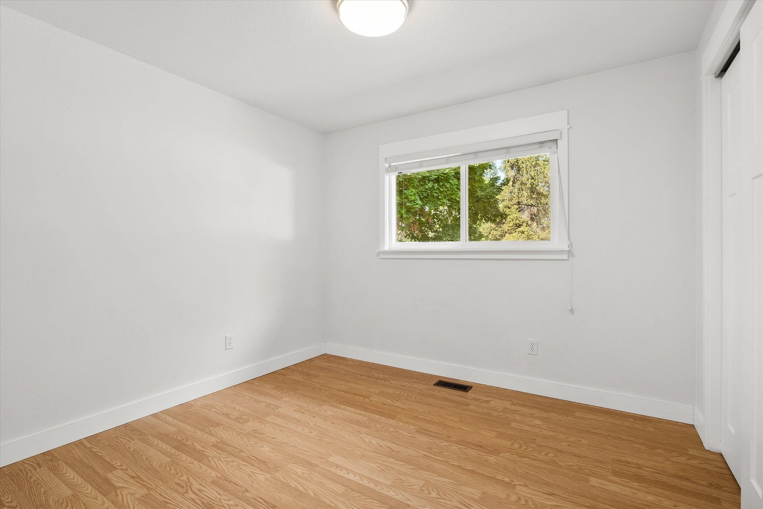 Photo of 63634 Hunters Circle 14 of 27