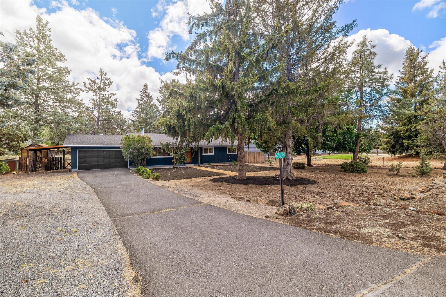 Photo of 63634 Hunters Circle 23 of 27