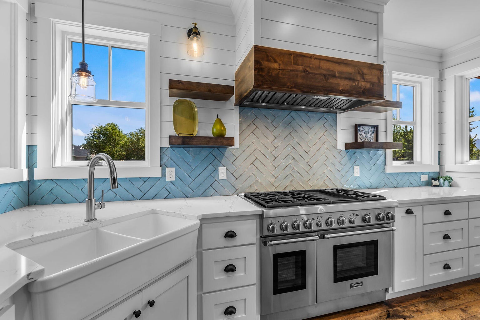 Photo of 608 S Birch Street 15 of 95