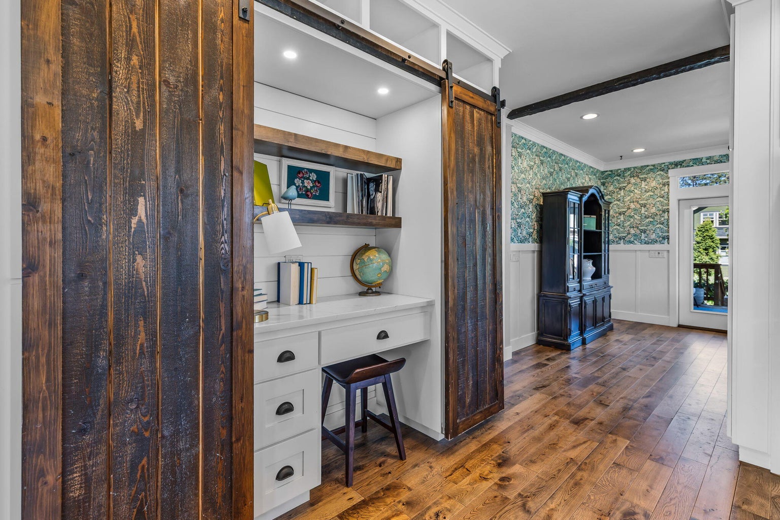 Photo of 608 S Birch Street 24 of 95