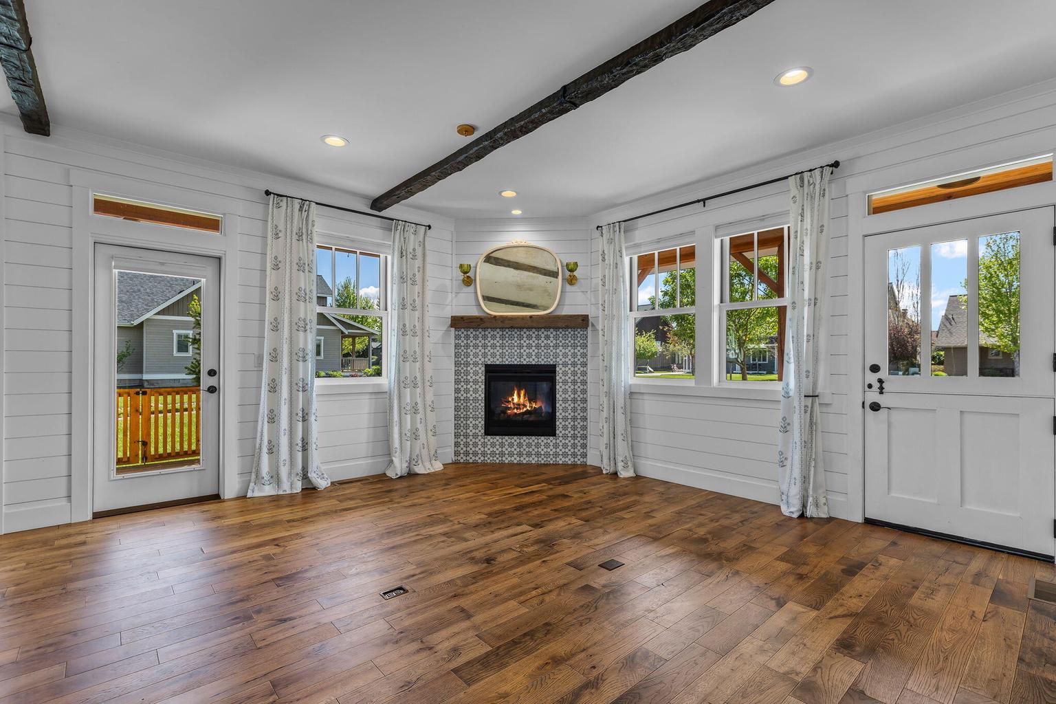Photo of 608 S Birch Street 11 of 95