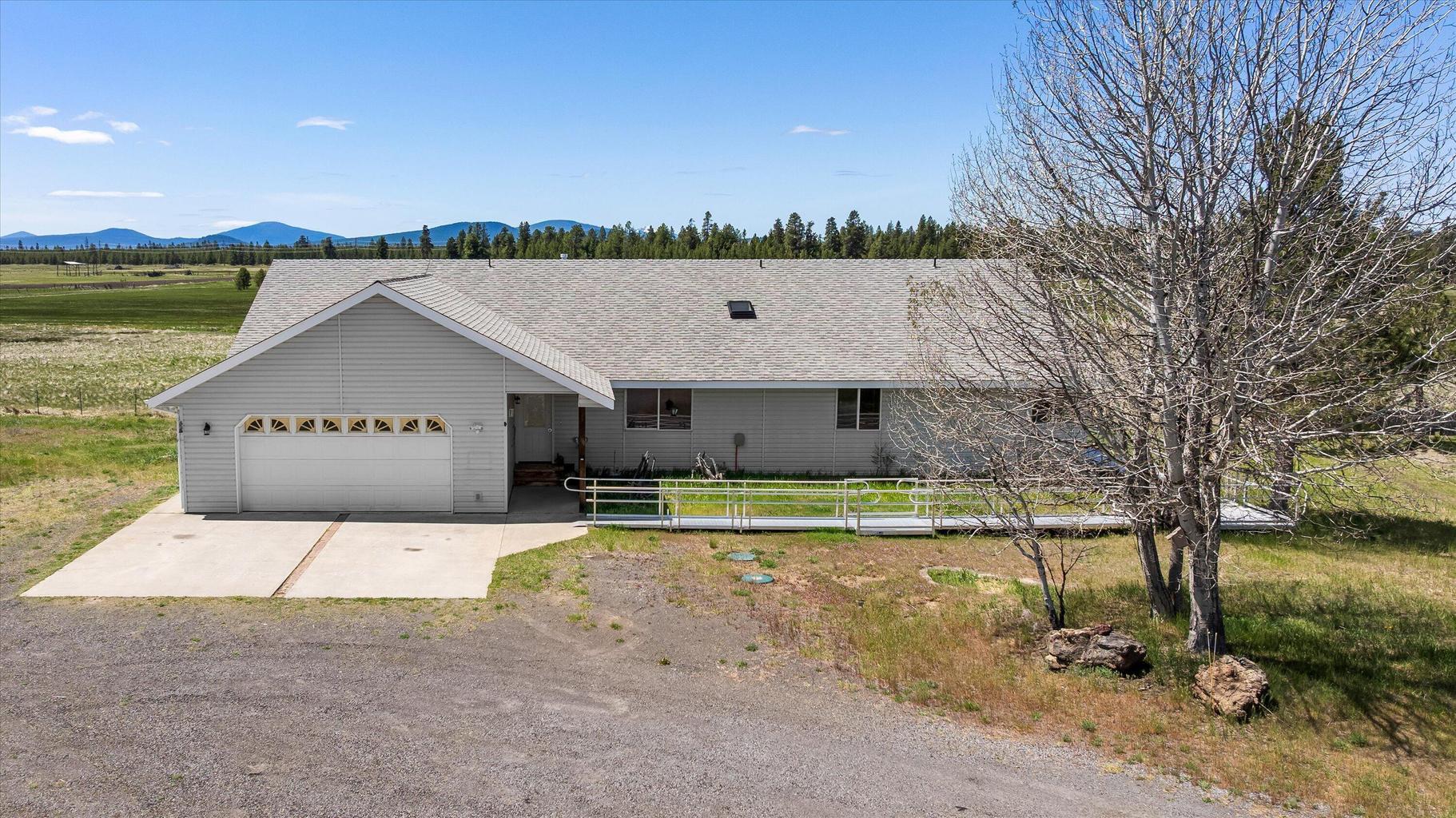 Photo of 51451 Morson Street 2 of 39