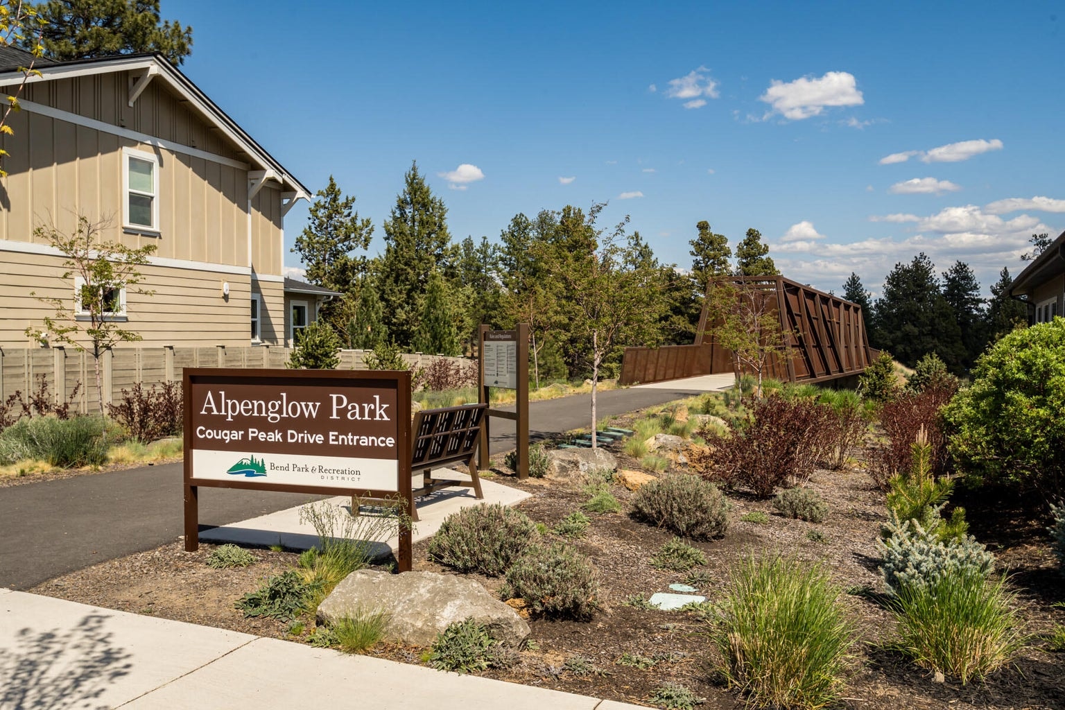 Photo of 61022 SE Light Peak Drive 31 of 33