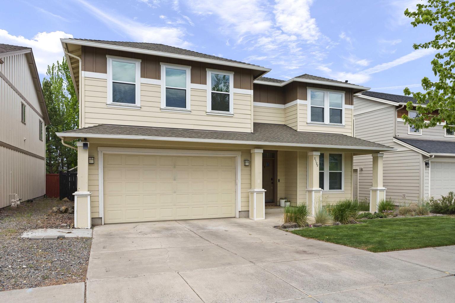 Photo of 21172 Clairaway Avenue 2 of 36