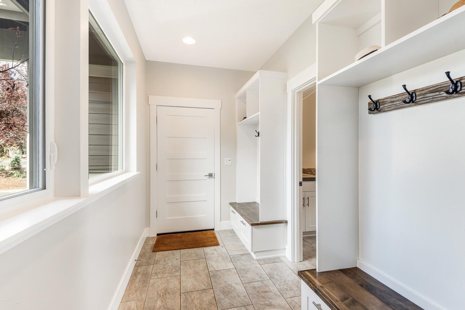 Photo of 61510 SW Longview Street 31 of 43