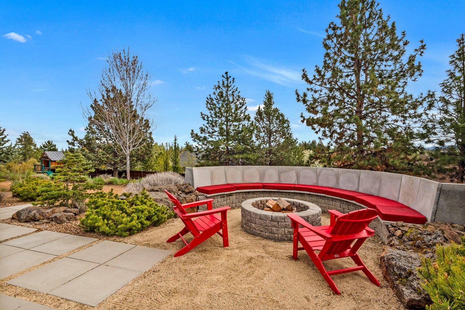 Photo of 61510 SW Longview Street 11 of 43