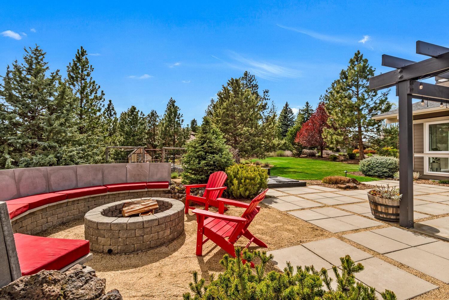 Photo of 61510 SW Longview Street 12 of 43