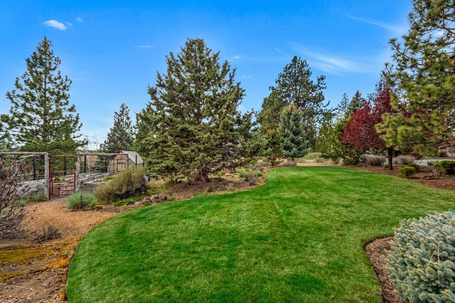 Photo of 61510 SW Longview Street 37 of 43