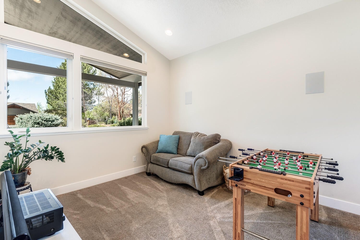Photo of 61510 SW Longview Street 25 of 43