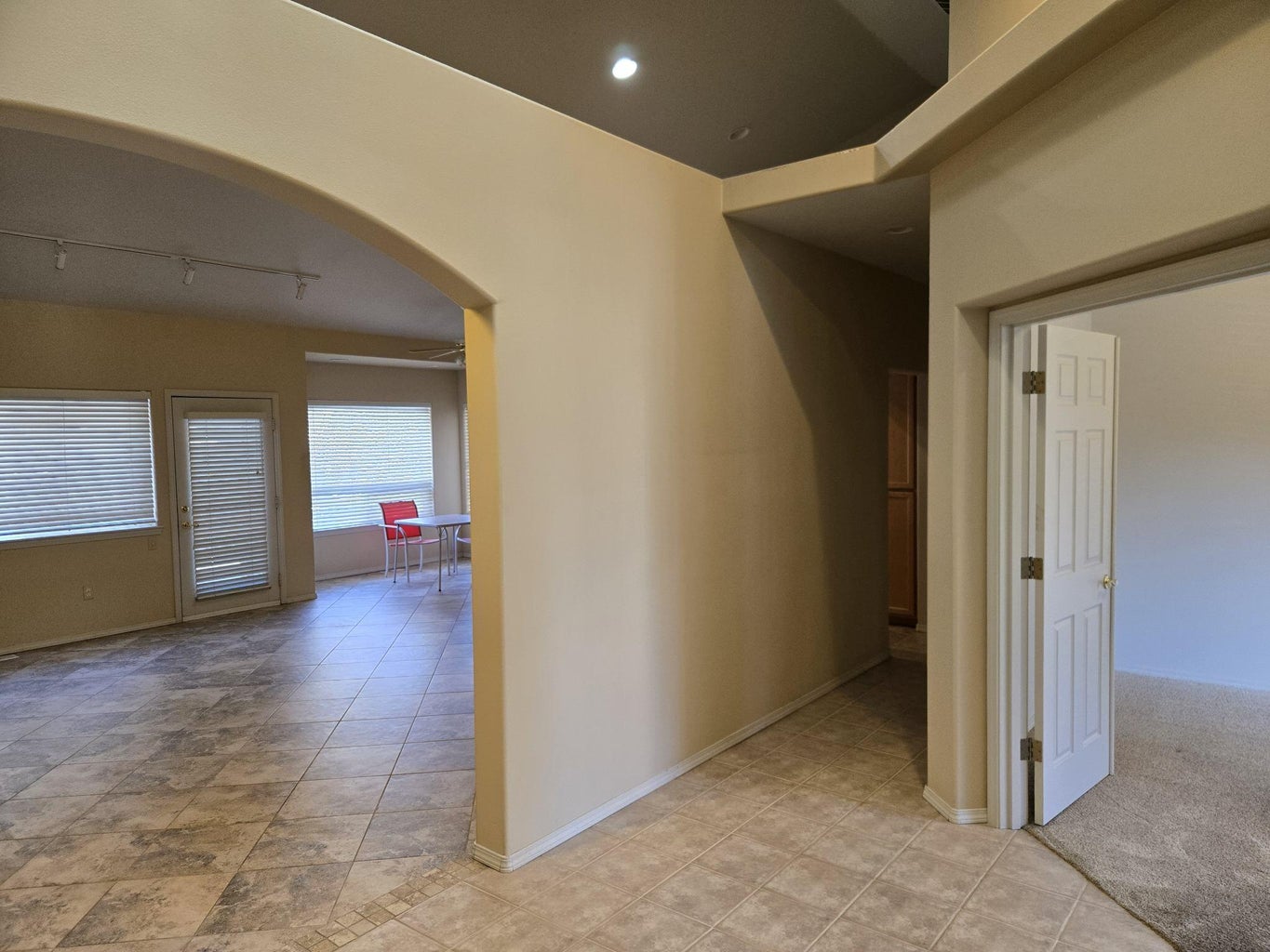 Photo of 2261 Condor Drive 11 of 20
