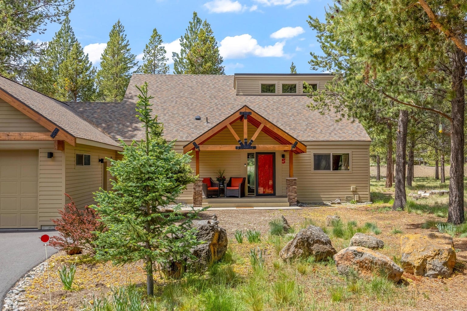 Photo of 57339 Mountain View Lane 1 of 35