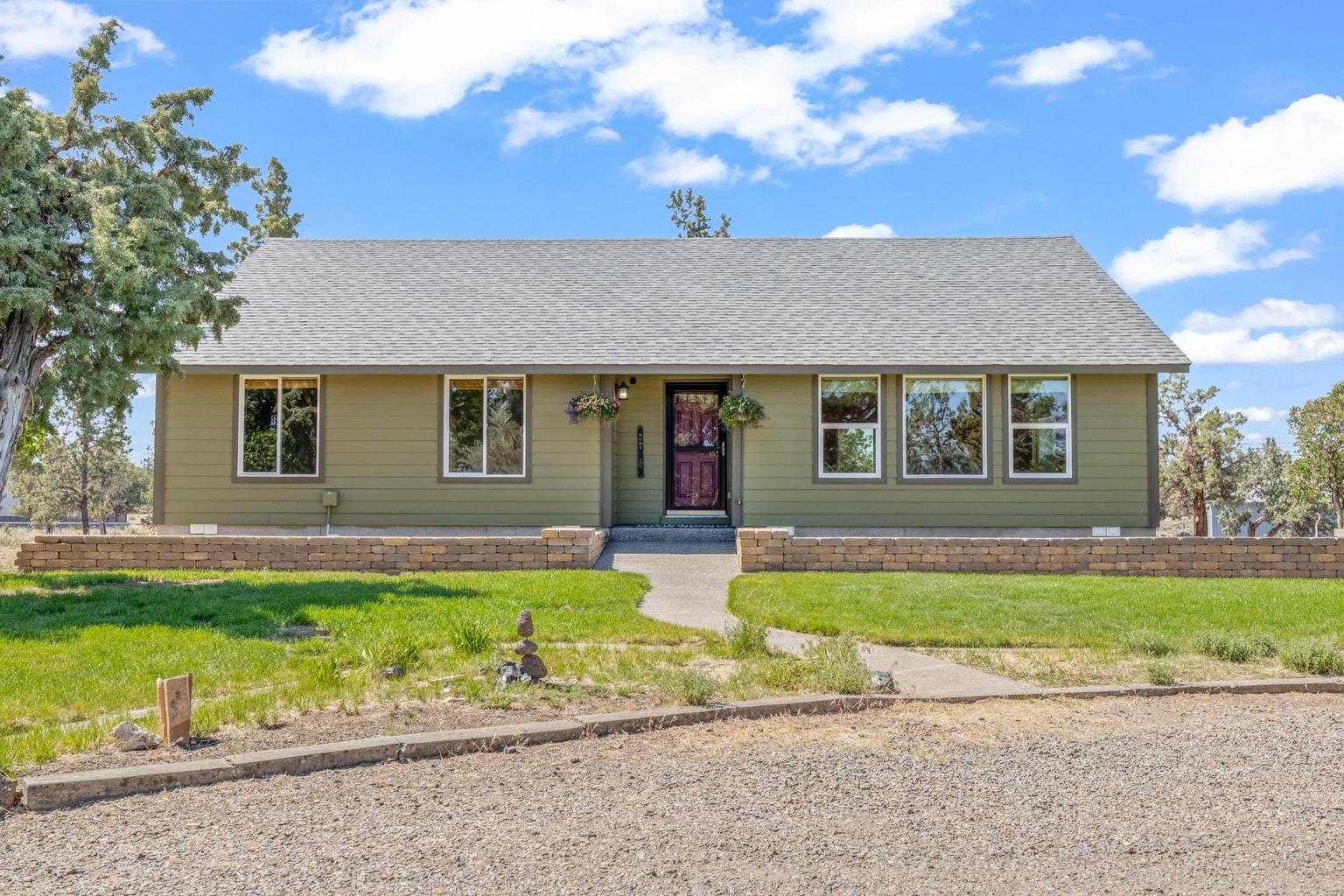 Photo of 5677 NW 49th Street 2 of 32