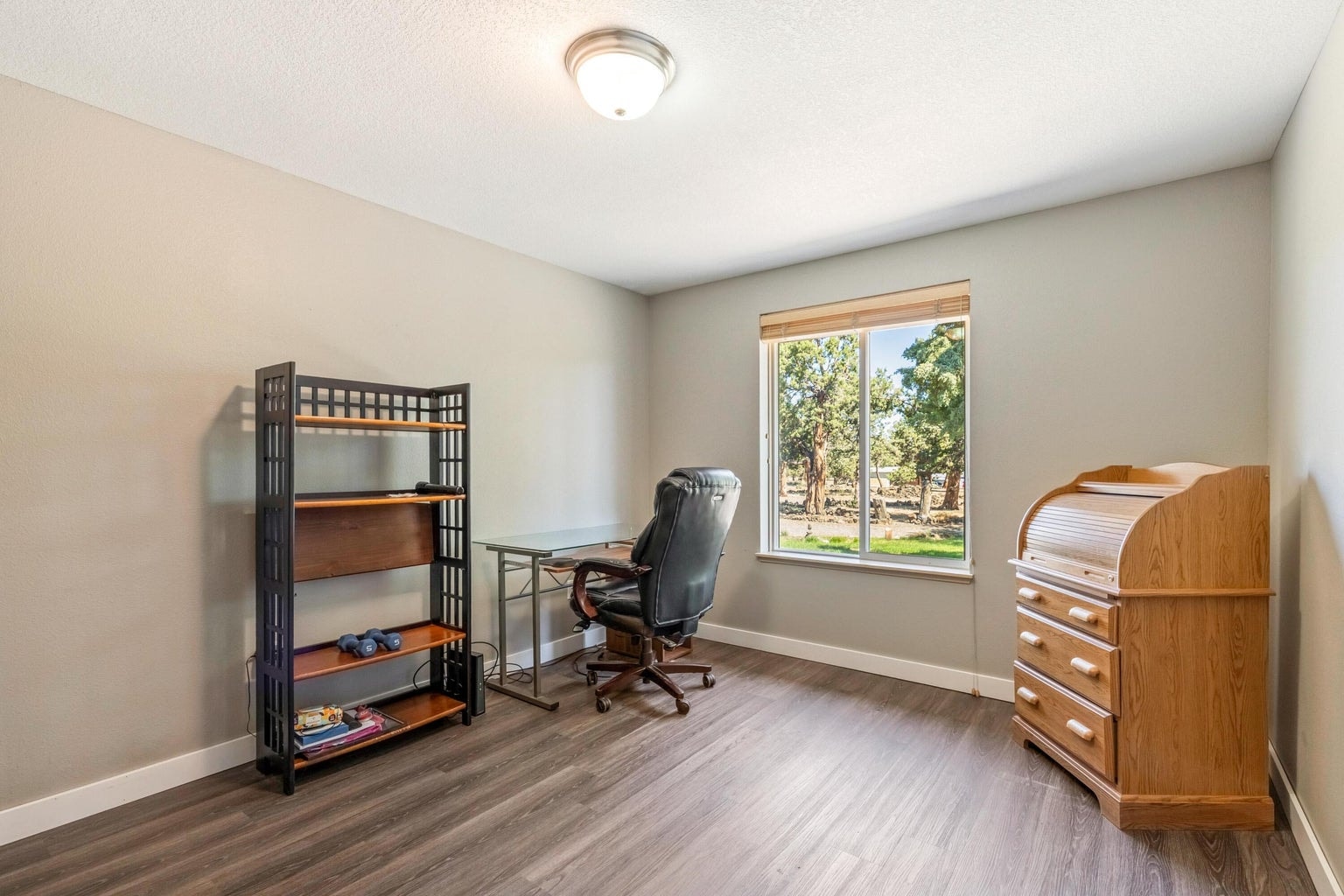 Photo of 5677 NW 49th Street 16 of 32