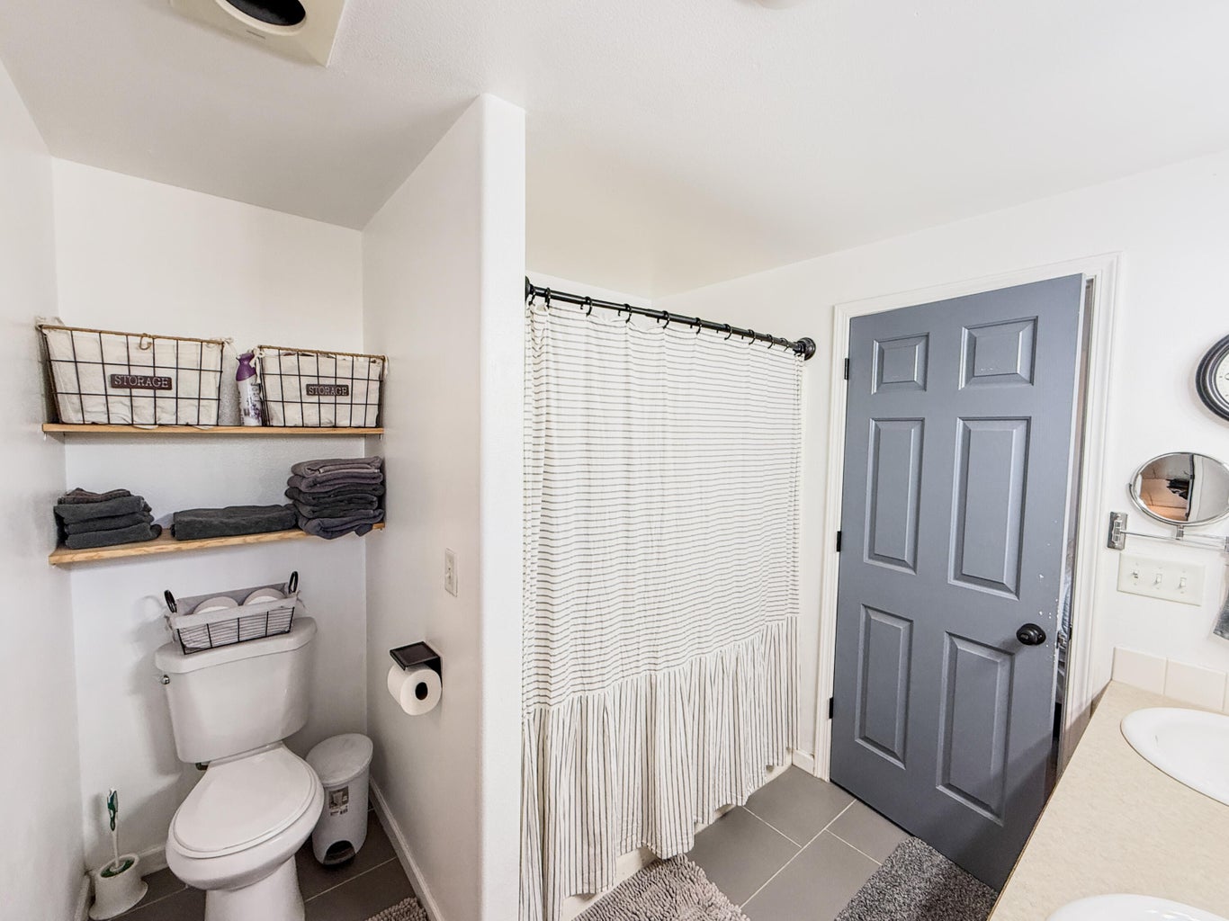 Photo of 699 NE Fieldstone Lane 23 of 33