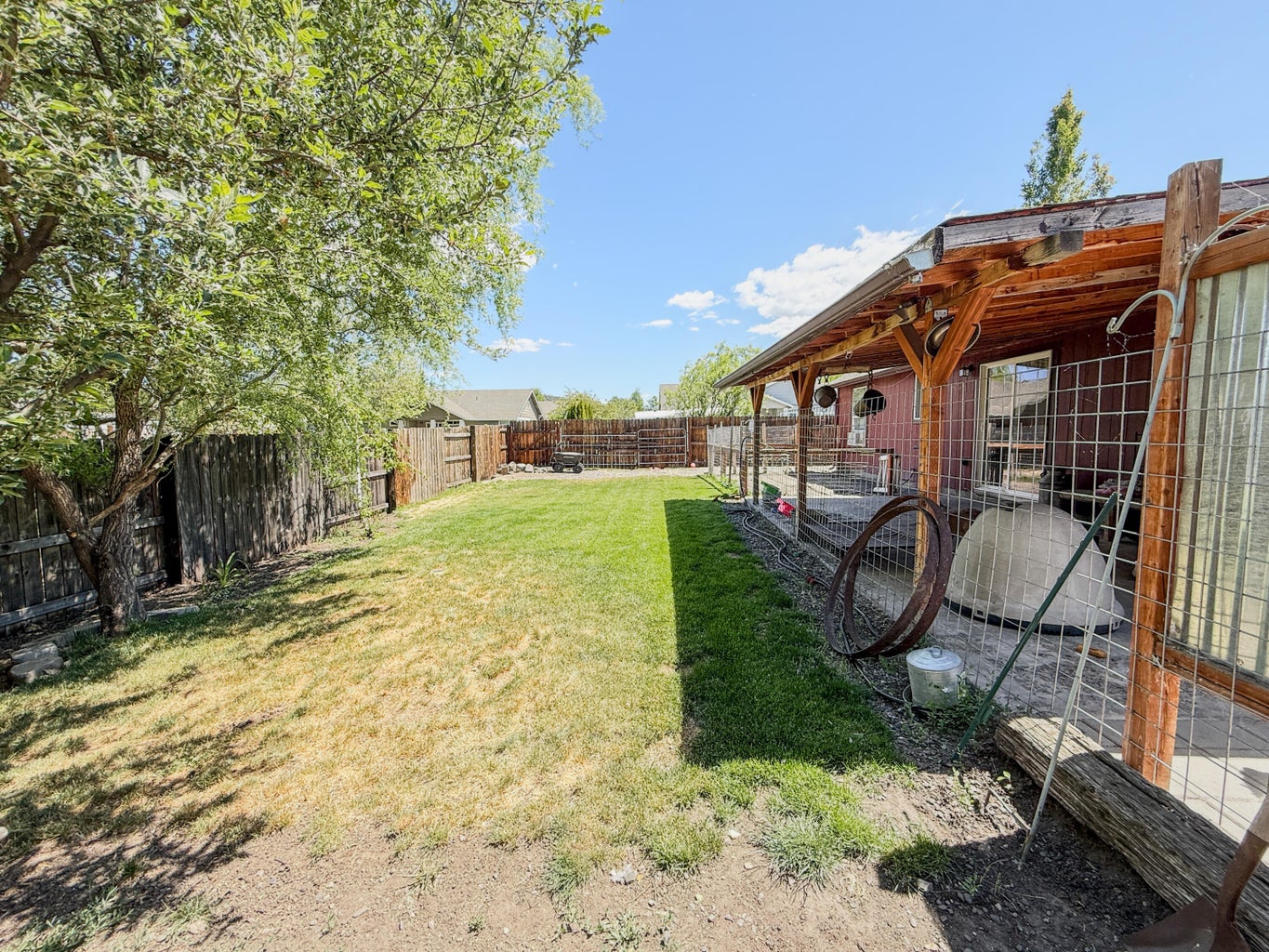 Photo of 699 NE Fieldstone Lane 30 of 33