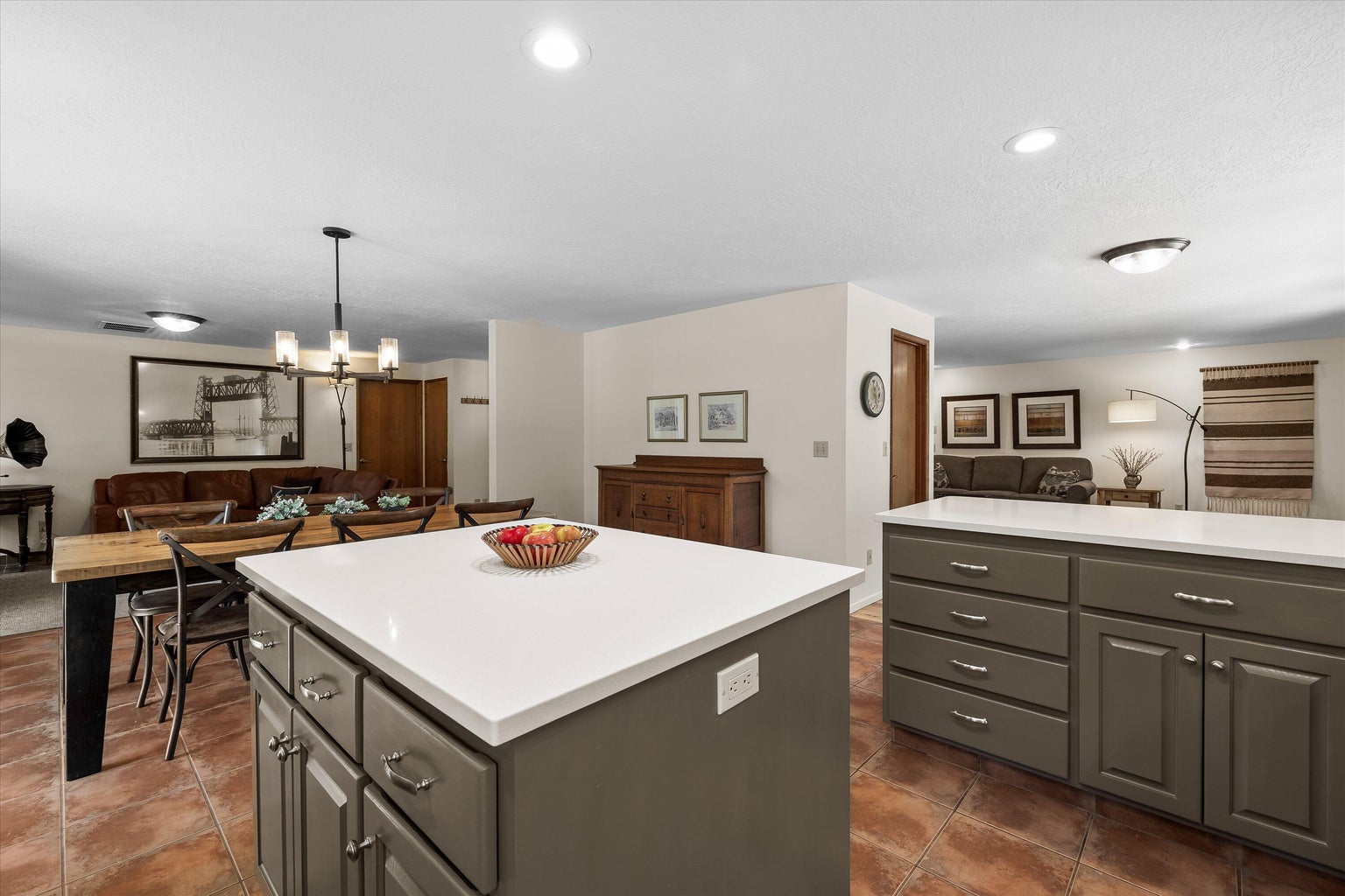 Love entertaining? Then you'll love the expansive kitchen counters