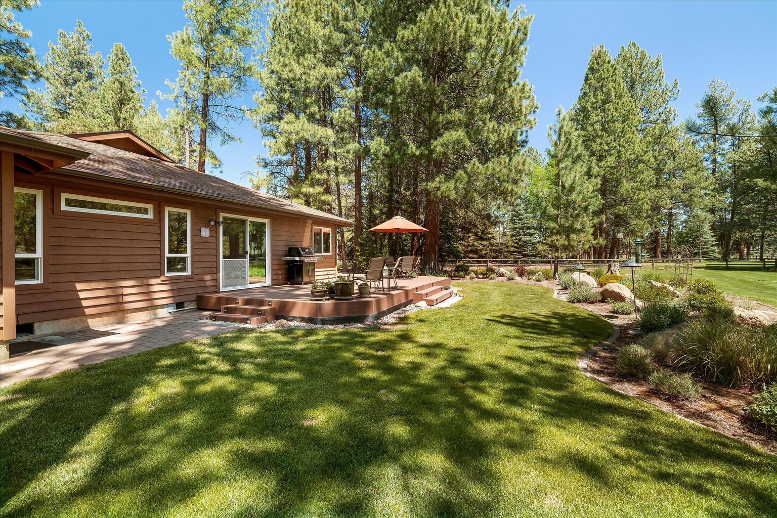 Fully fenced rear yard