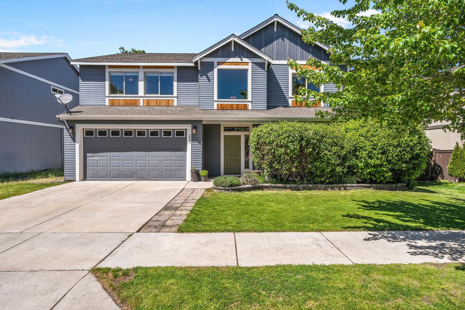 awesome curb appeal