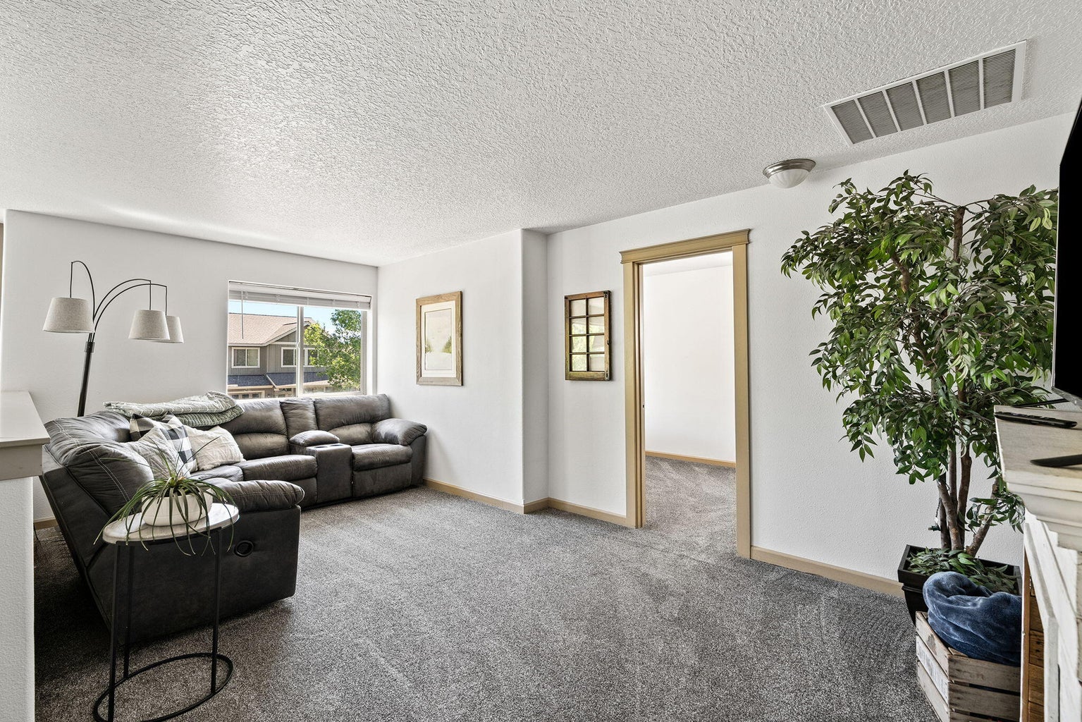 Photo of 2847 SW Indian Place 15 of 31