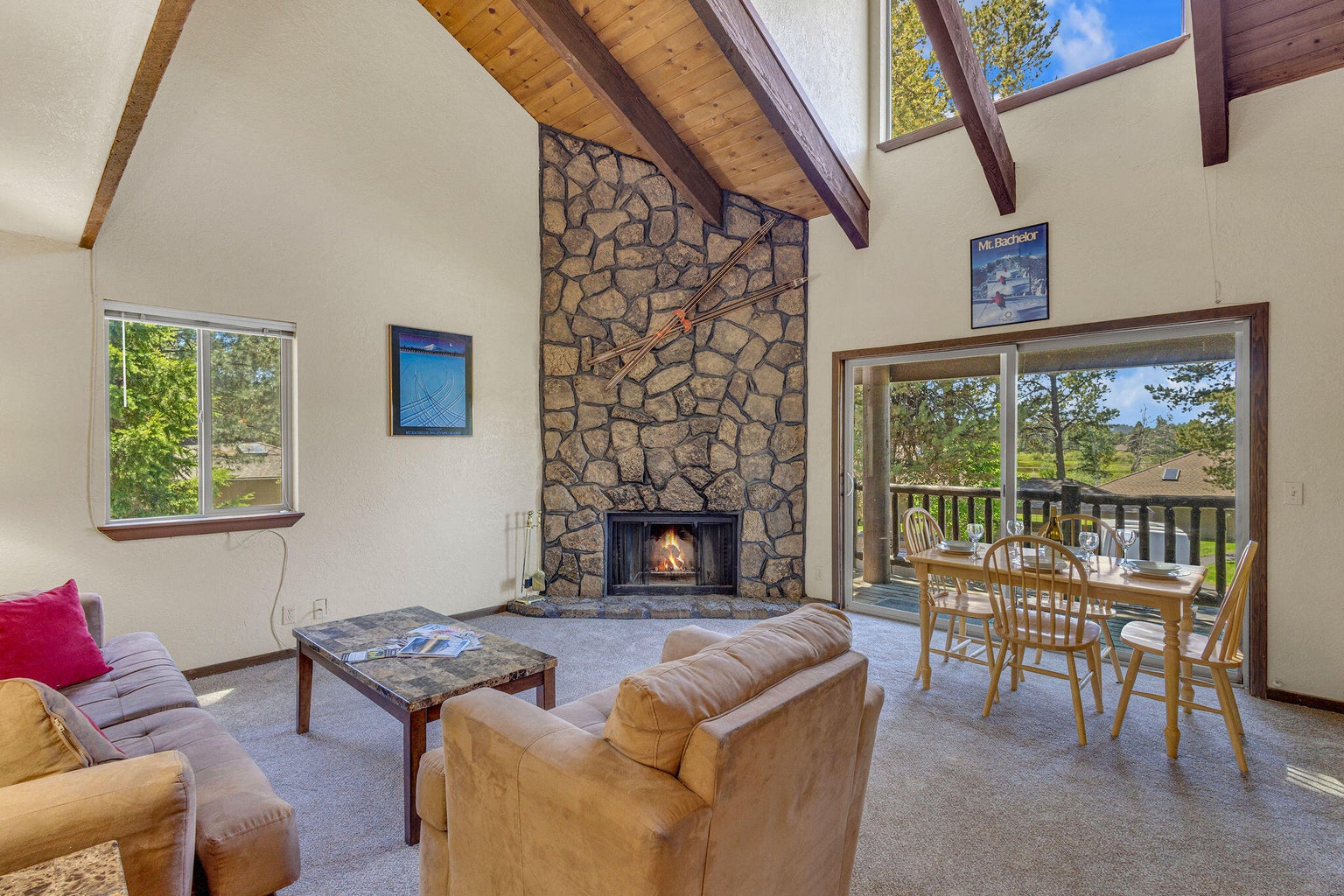 Photo of 17654 Pinnacle Lane 12 of 44
