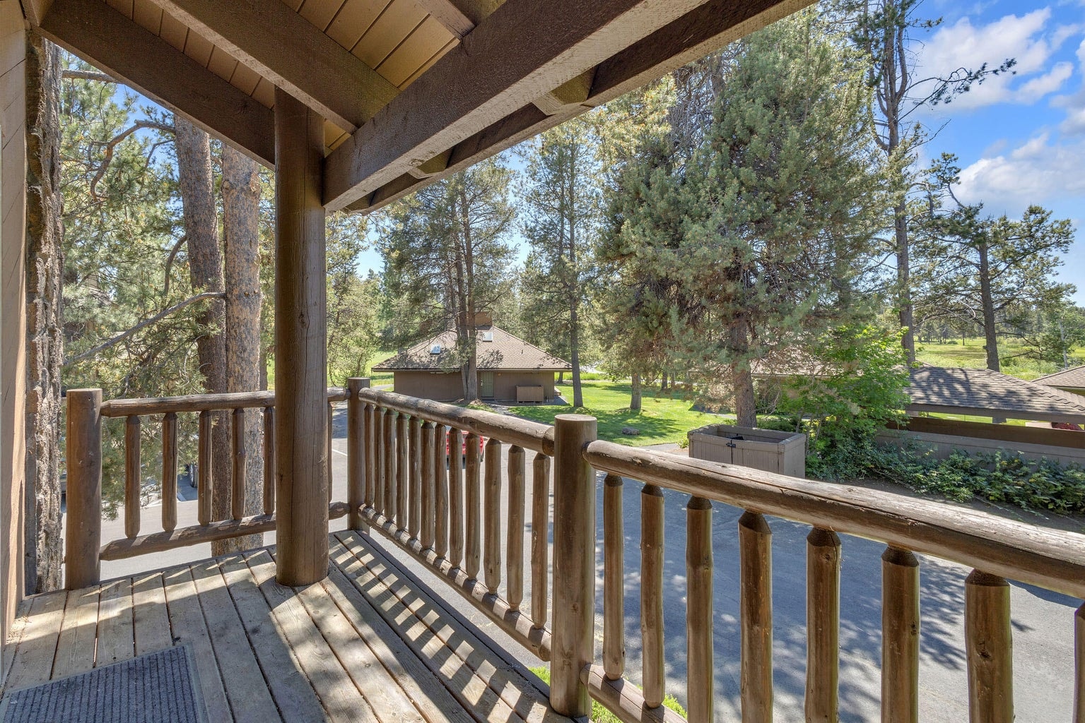 Photo of 17654 Pinnacle Lane 22 of 44
