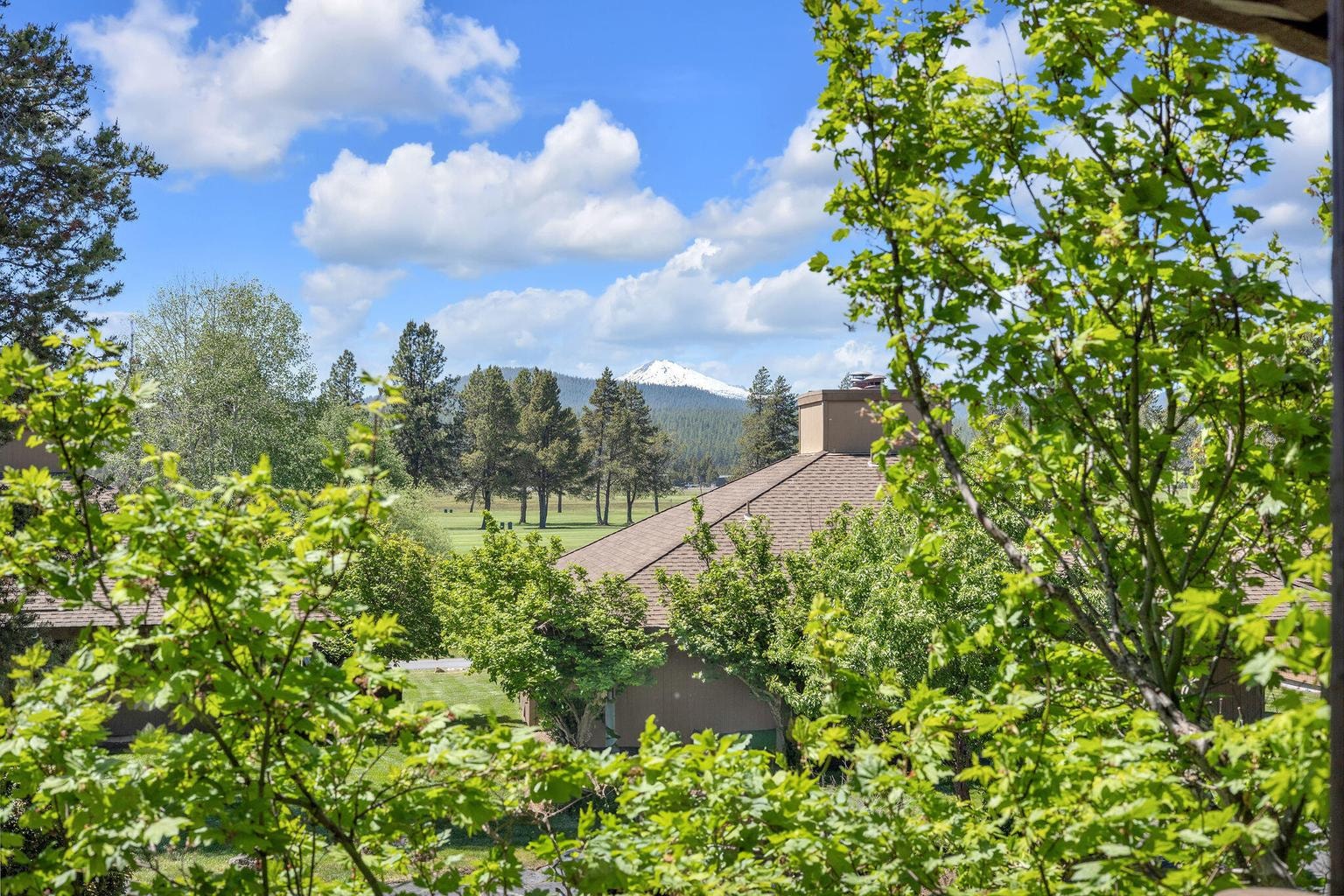 Photo of 17654 Pinnacle Lane 23 of 44