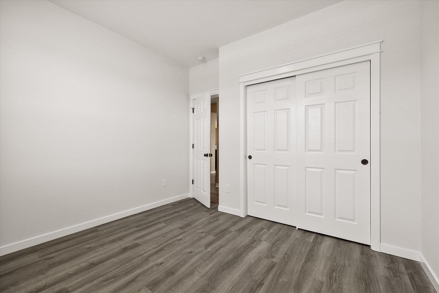 Photo of 317 SE Pioneer Drive 18 of 46