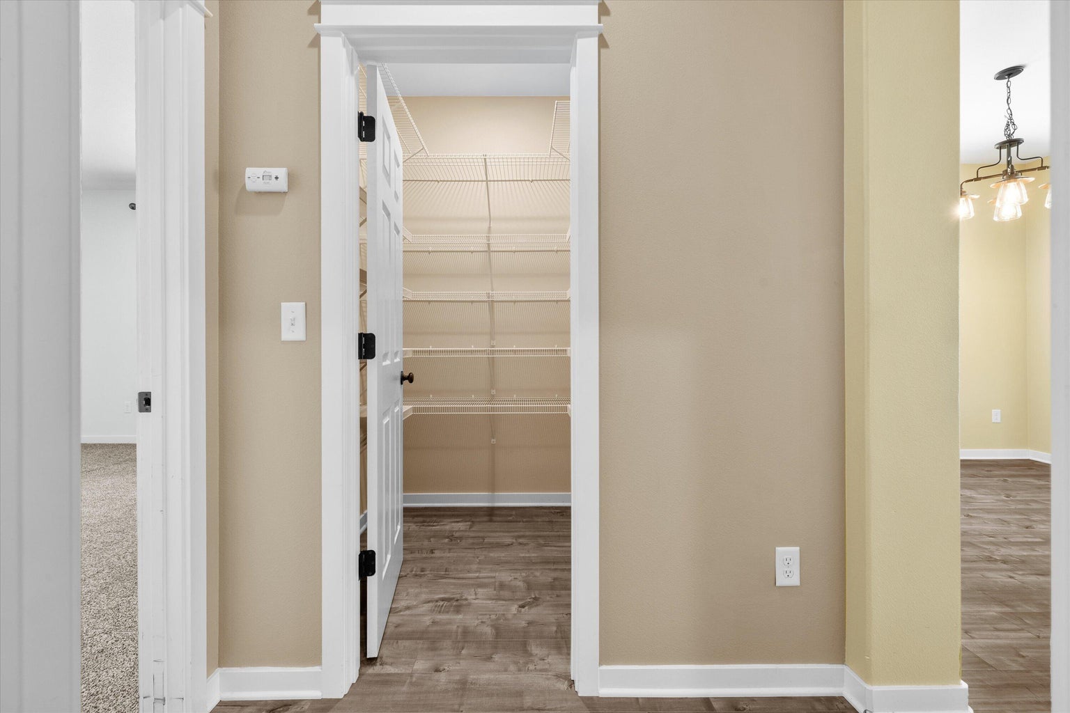 Photo of 317 SE Pioneer Drive 26 of 46