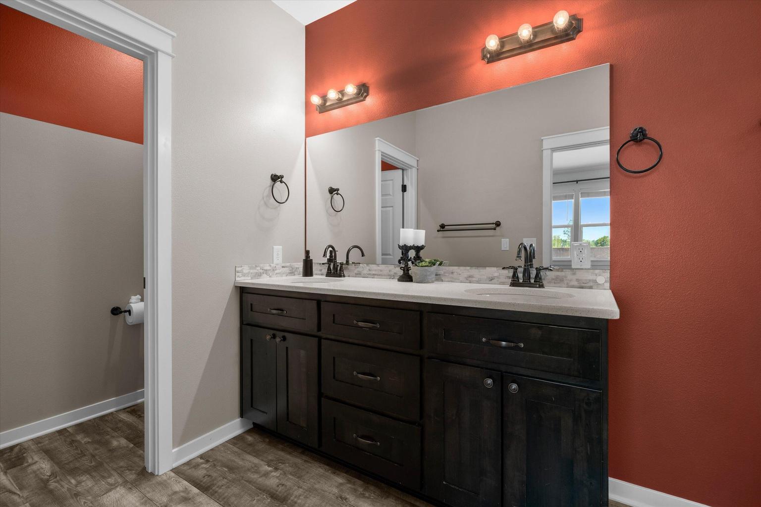 Photo of 317 SE Pioneer Drive 30 of 46