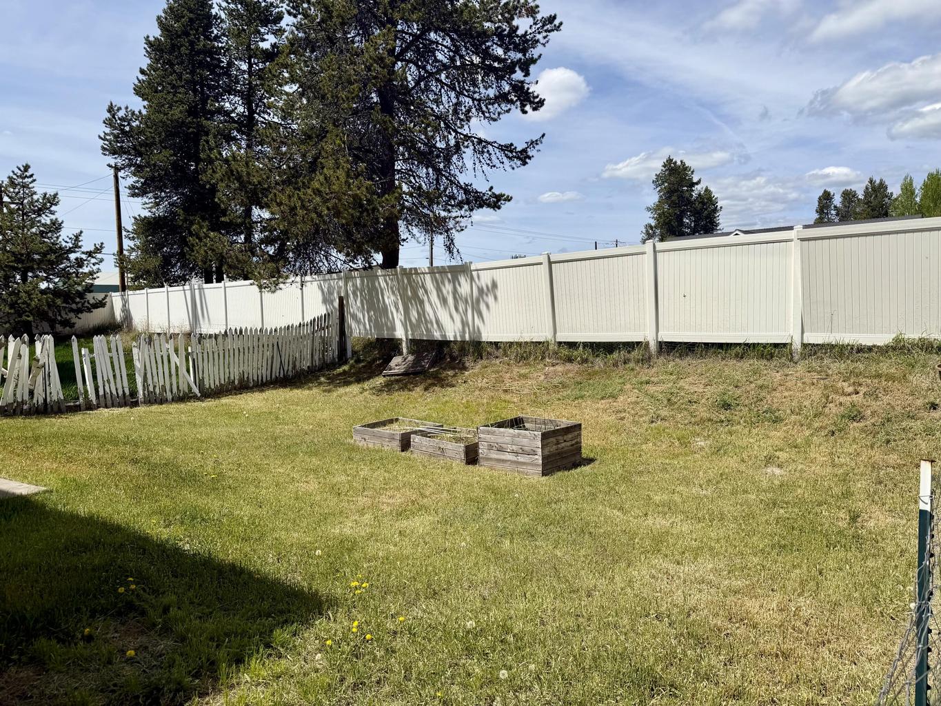 Photo of 16406 Heath Drive 19 of 20