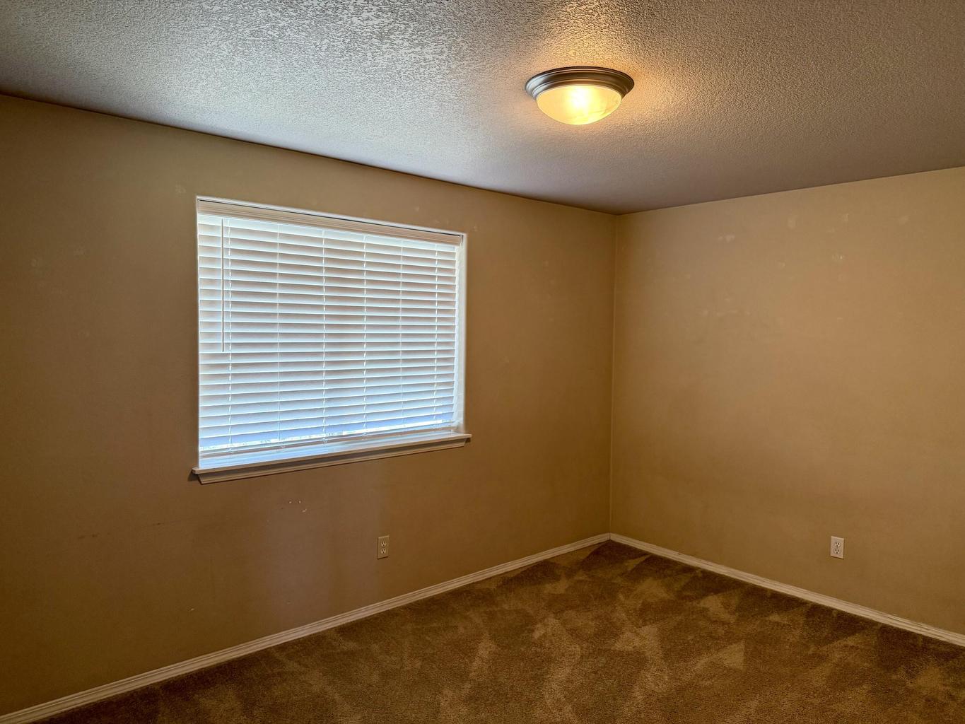 Photo of 16406 Heath Drive 16 of 20