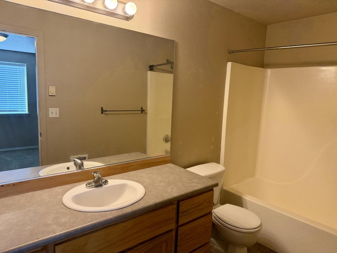 Photo of 16406 Heath Drive 15 of 20