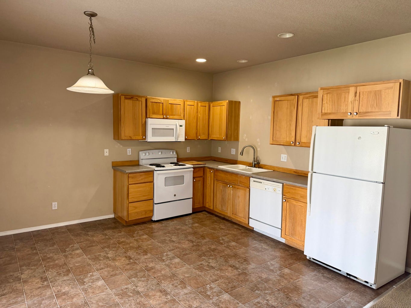 Photo of 16406 Heath Drive 10 of 20