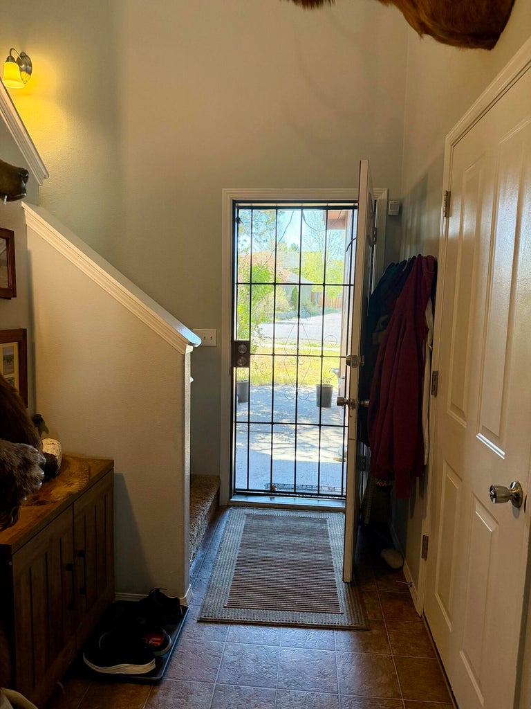 Photo of 16406 Heath Drive 4 of 20