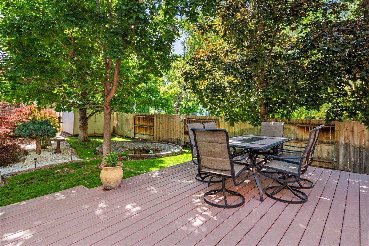 Photo of 1339 SW Rimrock Way 21 of 26