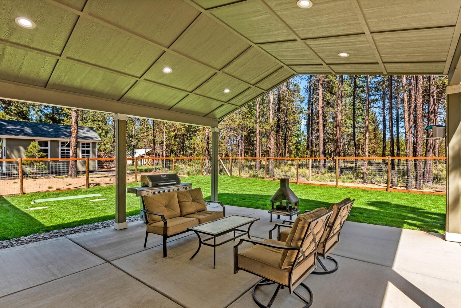 Photo of 53730 Otter Drive 18 of 27