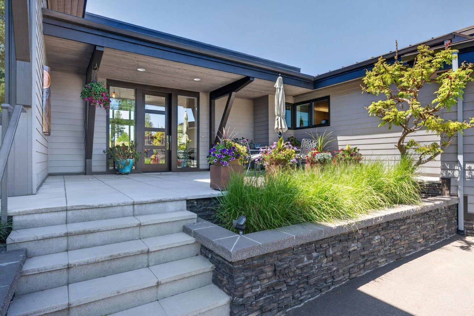 Photo of 61487 Hackleman Court 3 of 35