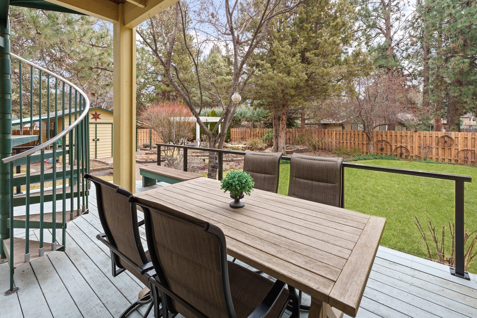 Photo of 61288 King Saul Avenue 39 of 48