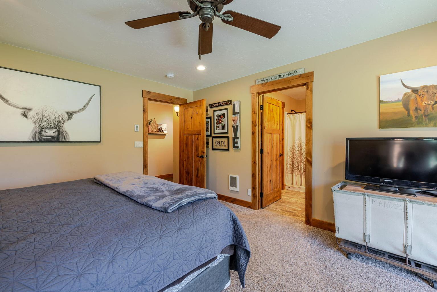 Photo of 15917 Pinion Jay Lane 21 of 44