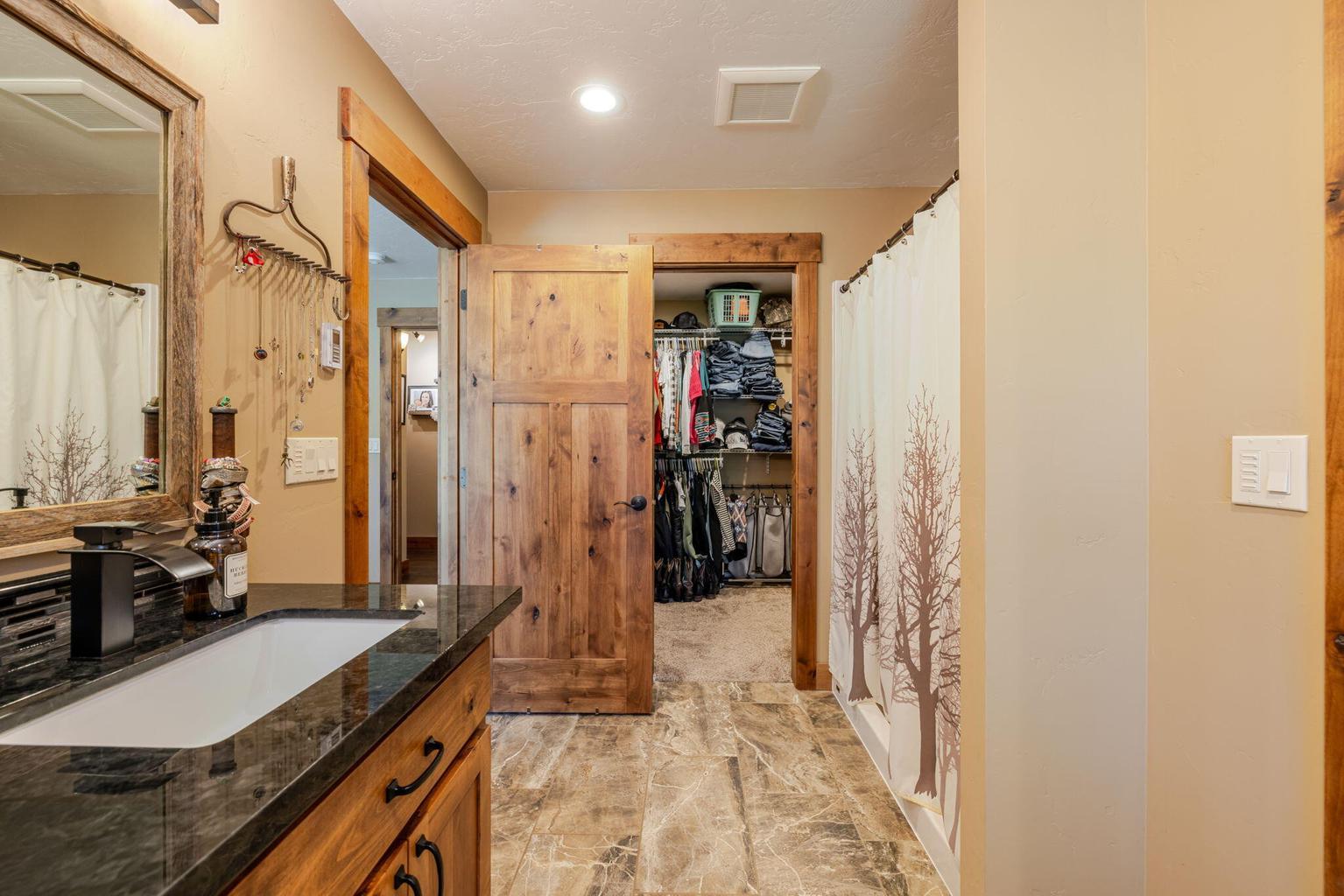 Photo of 15917 Pinion Jay Lane 23 of 44