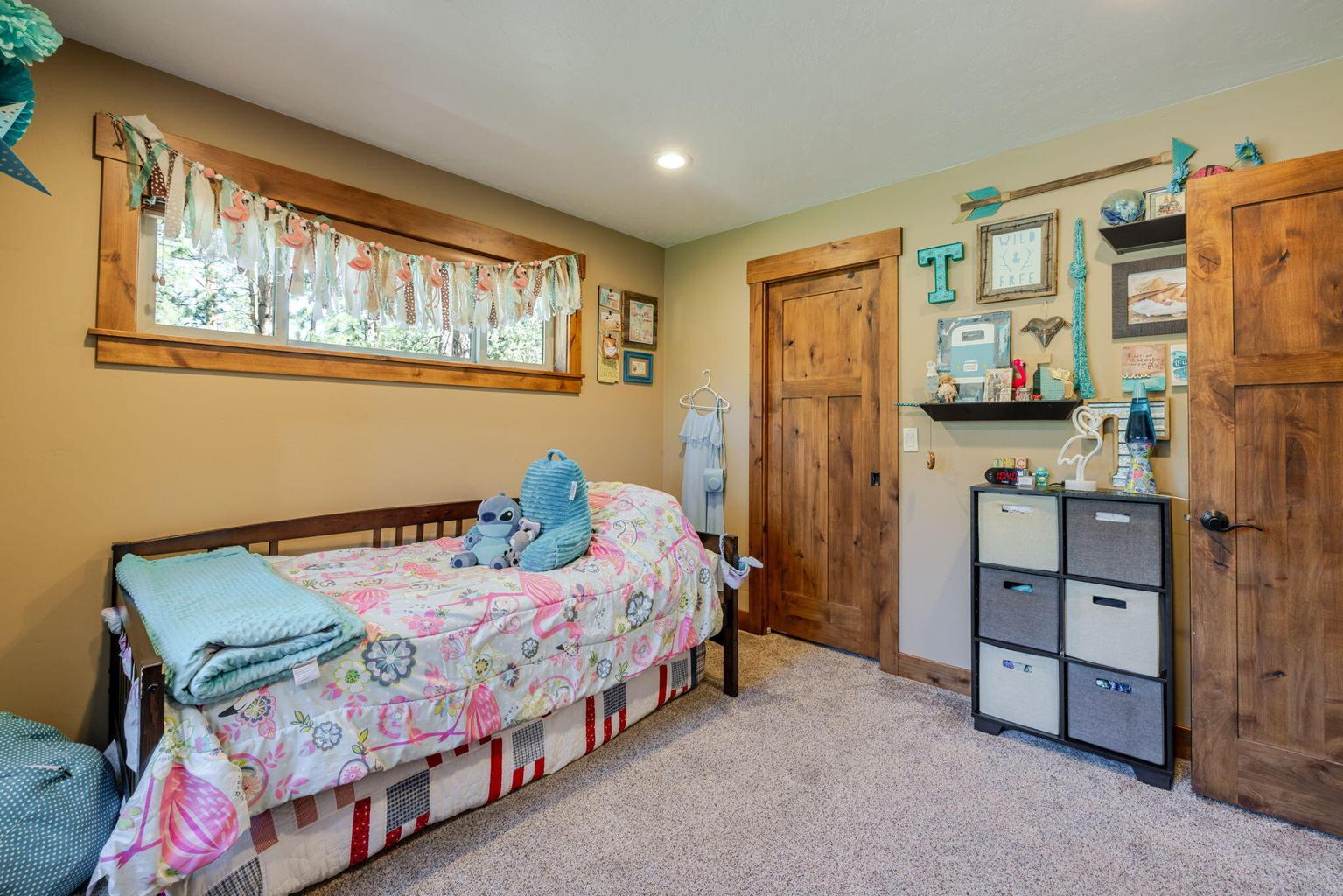 Photo of 15917 Pinion Jay Lane 25 of 44
