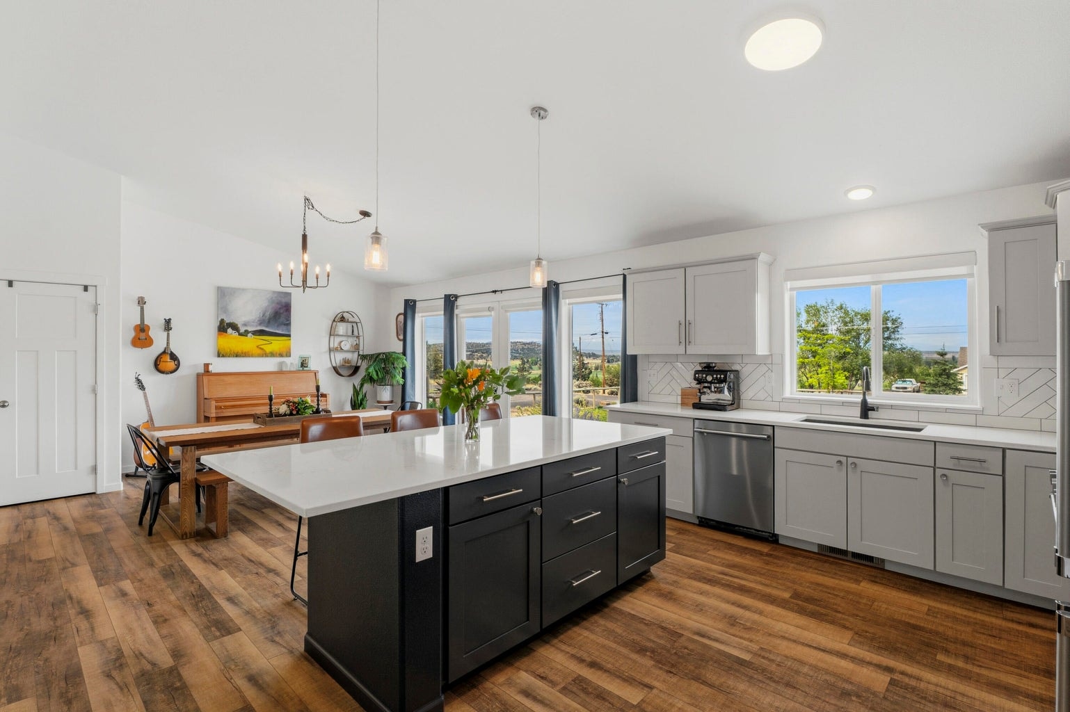 Photo of 8131 NW 7th 22 of 92